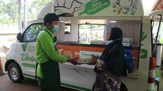 Kolaborasi dengan RS. AKA Medika Sribhawono, Dompet Dhuafa Lampung Hadirkan Dapur Keliling di Lamtim