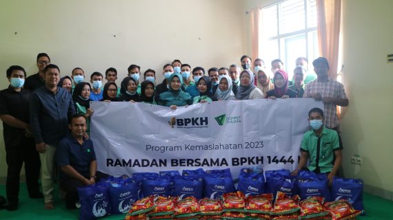Ramadan Dari Hati, Badan Pengelola Keuangan Haji (BPKH) Bersinergi dengan Dompet Dhuafa Lampung Bagikan Ratusan Paket Sembako & Alat Sholat