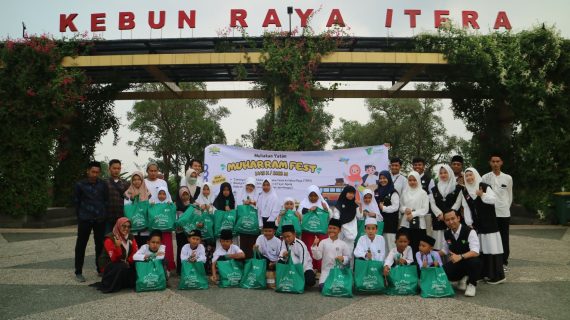 Dompet Dhuafa Lampung Ajak Puluhan Yatim Bertamasya dan Berbelanja di Agenda Muharram Fest 1445 Hijriah