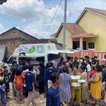 Dompet Dhuafa Lampung Bagikan Ratusan Makanan Gratis Untuk Korban Banjir di Bandar Lampung