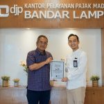 Dompet Dhuafa Lampung Beri Penghargaan Kemanusiaan Kepada KPP Madya Bandar Lampung