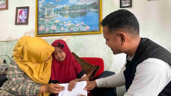 Sudah 10 Tahun Idap Penyakit Langka, Dompet Dhuafa Lampung Berikan Bantuan Kepada Ayesha