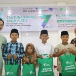 Bersama RS Aka Medika Sribhawono, Dompet Dhuafa Lampung Salurkan Puluhan Bingkisan Anak Yatim Piatu