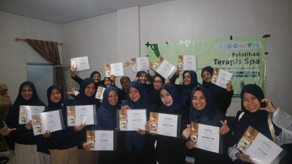 Pelatihan Batch 1 Berakhir, Dompet Dhuafa Lampung-Institut Kemandirian Cetak Terapis Spa Bersertifikat
