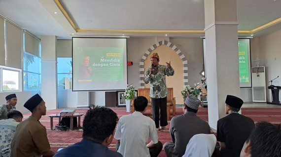 Dompet Dhuafa Lampung dan Yayasan Fatimah Az Zahra Gelar Kajian Parenting