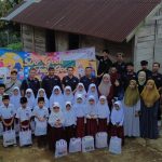 Peduli Kualitas Pendidikan, Samudera Indonesia – Dompet Dhuafa Lampung Salurkan Puluhan School Kit Untuk Pelajar di Pelosok Lampung