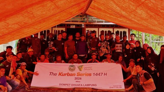 Dompet Dhuafa Lampung dan IIBF Lampung Gelar Tebar Hewan Kurban di Pedalaman Lampung Barat